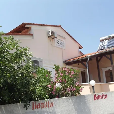 Apartment Mediterraneo Goga *