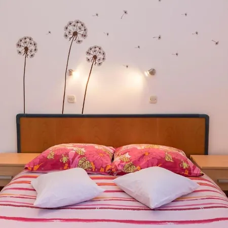 Mediterraneo Goga Apartment *