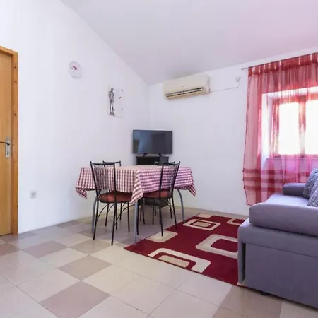 Mediterraneo Goga Apartament *