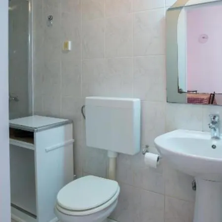 Apartament Mediterraneo Goga *