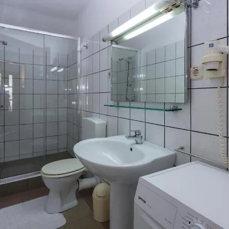 Apartament Mediterraneo Goga *